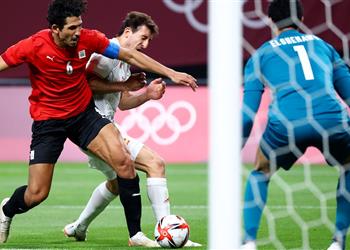 صحف إسبانيا بعد التعادل مع مصر الفراعنة أعطونا إنذار ا وفتوح وطاهر كانا يستحقا الطرد