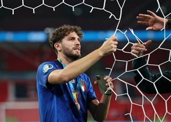 يوفنتوس يعقد اجتماع ا ثالث ا مع ساسولو لبحث صفقة لوكاتيلي