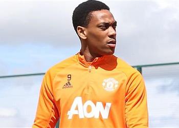 تقارير مالك مانشستر يونايتد قد يعيق رحيل مارسيال هذا الصيف