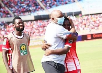 بعد مكالمة الخطيب ميكيسوني يفضل الانتقال إلى الأهلي ويرفض كايزر تشيفز