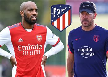 تقارير أتلتيكو مدريد يستهدف لاكازيت لدعم لويس سواريز