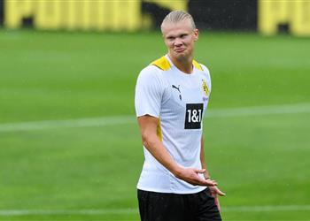 هالاند يرد على أنباء عرض تشيلسي لضمه مقابل 175 مليون يورو