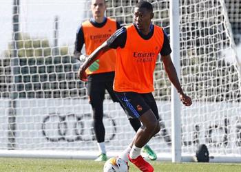 ريال مدريد ي علن إصابة ألابا بـ فيروس كورونا