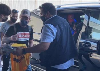 صور وفيديو ميسي يصل برشلونة وتقارير تكشف موعد توقيعه على العقد الجديد