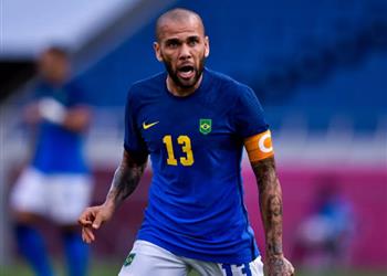 ألفيس أتمنى مباراة بين البرازيل وإسبانيا في نهائي أولمبياد طوكيو