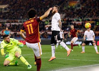 م حترفين بالفيديو صلاح يتفوق على شعراوي ويفوز بجائزة أفضل هدف لعام 2016