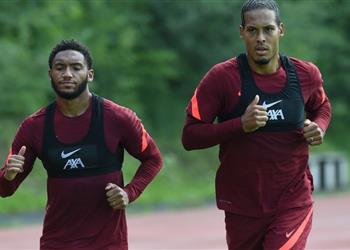 بعد غياب طويل فان دايك وجو جوميز يعودان لـ قائمة ليفربول أمام هيرتا برلين