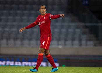 فان دايك يعلق على عودته لـ ليفربول بعد غياب 285 يوم ا بسبب الإصابة