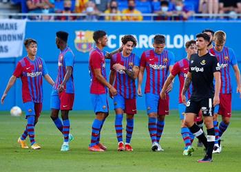 موعد والقنوات الناقلة لمباراة برشلونة وشتوتجارت الودية اليوم