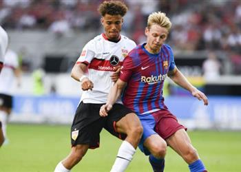 دي يونج سنقاتل من أجل فوز برشلونة بكل الألقاب