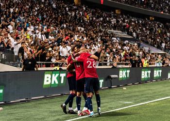 فيديو ليل يهزم باريس سان جيرمان ويتوج بالسوبر الفرنسي لأول مرة في تاريخه