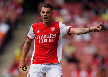 سكاي آرسنال يقدم عرض ا لتجديد عقد تشاكا