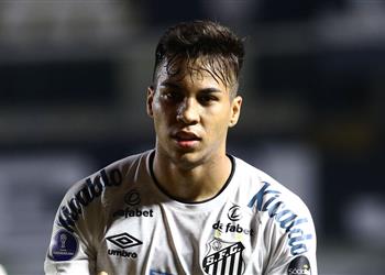 رسمي ا سانتوس يعلن رحيل كايو خورخي إلى يوفنتوس