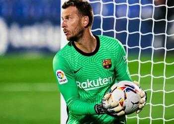 موندو توضح موقف نيتو من الرحيل عن برشلونة والعودة إلى فالنسيا