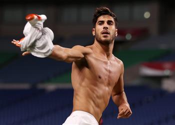 صراع ثلاثي إنجلترا للتعاقد مع أسينسيو من ريال مدريد