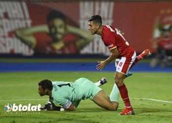 محمد شريف وحسين الشحات يردان على أنباء مشادتهما خلال مباراة الأهلي ووادي دجلة