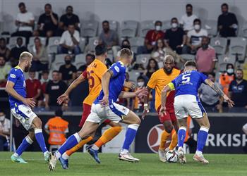 فيديو بمشاركة مصطفى محمد جالطة سراي يتعادل مع سانت جونستون في تصفيات الدوري الأوروبي