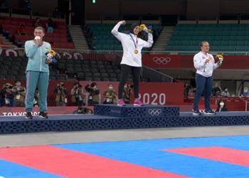 فخور بابنتي الرئيس السيسي يهنئ فريال أشرف بعد تحقيق ذهبية أولمبياد طوكيو