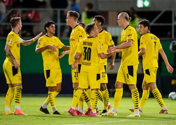 فيديو هاتريك هالاند يقود بوروسيا دورتموند لتخطي فيسبادن في كأس ألمانيا