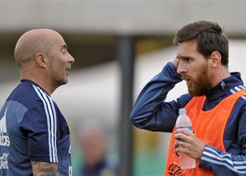 سامباولي عن انتقال ميسي لـ باريس سان جيرمان سيكون خصمنا لكنه أمر مذهل