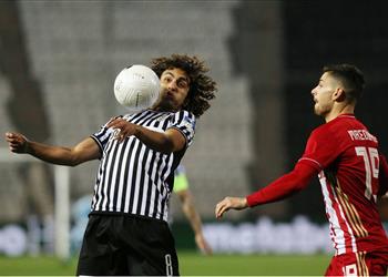 تقارير مدرب باوك الجديد يطالب برحيل عمرو وردة في أسرع وقت بسبب سوء السلوك