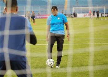 مصطفى كمال يحدد لثلاثي حراس الإسماعيلي نقاط القوة في الأهلي