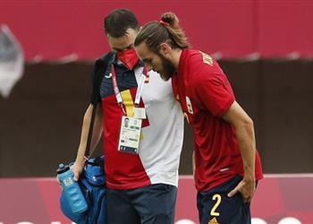 تقارير مينجويزا يغيب عن برشلونة 4 أسابيع