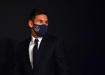 تقارير توضح حديث لابورتا للاعبي برشلونة بعد رحيل ميسي وردود أفعال لاعبي باريس سان جيرمان