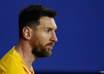 أسطورة برشلونة سأظل أحترم ميسي وقصة تجديده أصبحت كذبة