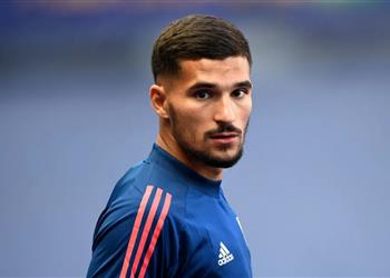 أوديجارد وماديسون يحددان مصير مفاوضات آرسنال مع حسام عوار