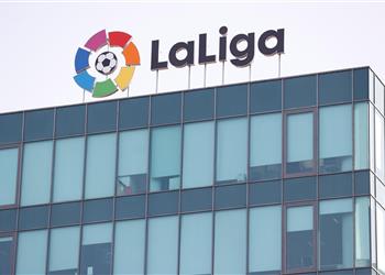 استثناء 4 على رأسهم ريال مدريد وبرشلونة تطبيق اتفاقية الليجا وCVC بعد تصويت 38 نادي ا