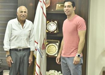 رسمي ا أحمد الأحمر يجدد تعاقده مع الزمالك