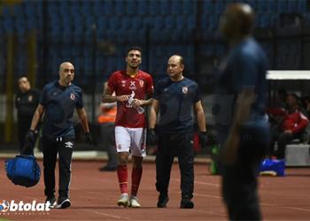طبيب الأهلي يعلن تطورات إصابة محمد شريف وموعد عودته للملاعب
