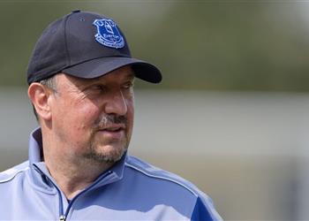 على رأسهم رودريجيز بينيتيز يؤكد عزل خماسي إيفرتون قبل مواجهة ساوثهامبتون