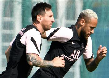 قائمة باريس سان جيرمان لمباراة ستراسبورج غياب ميسي ونيمار