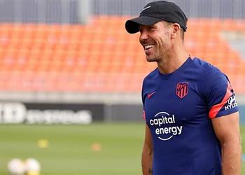 سيميوني لم أحاول إقناع ميسي بالانضمام لـ أتلتيكو مدريد وخروجه من الليجا مؤثر