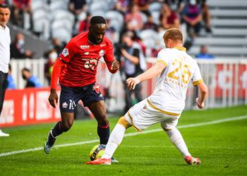 ليل يسقط برباعية نظيفة أمام نيس في الدوري الفرنسي