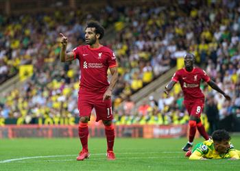 كلوب مشيد ا بـ محمد صلاح بعد رقمه القياسي كان يبحث عن ماني للتمرير له