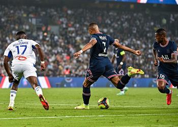 فيديو في ليلة تقديم ميسي وراموس باريس سان جيرمان يهزم ستراسبورج برباعية