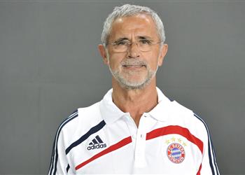 فليك ينعى جير مولر كان نموذج ا يحتذى به ولا مثيل له