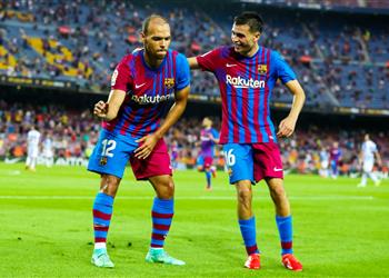 فيديو برايثوايت يواصل تألقه ويسجل هدف برشلونة الثالث أمام ريال سوسيداد