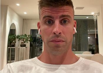 بيكيه يوضح سر صوره الغريبة على إنستجرام ويقارن بين مبابي وهالاند