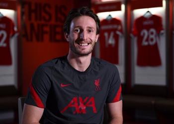 بعد عدم خوضه أي مباراة مع ليفربول بن ديفيز يقترب من شيفيلد