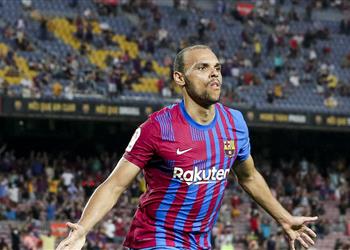 بعد تألقه أمام ريال سوسيداد موندو برايثوايت يرغب في تجديد عقده مع برشلونة وزيادة راتبه