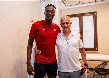 مورينيو تفاجأت برحيل دجيكو وإدارة روما أحدثت انقلاب ا بضم أبرهام