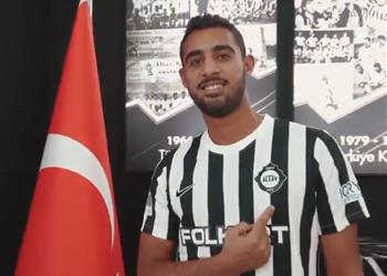 ياسر ريان أشكر الأهلي وسيراميكا كليوباترا على احتراف ابني والدوري ما زال في الملعب