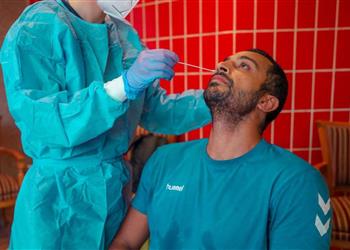 مسحة طبية لفريق يد الأهلي قبل المشاركة في بطولة ا فريقيا