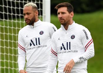 بوتشيتينو يعلق على إمكانية مشاركة ميسي ودوناروما في مباراة باريس سان جيرمان وبريست