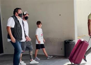 ميسي يعود إلى برشلونة بعد استبعاده من قائمة باريس سان جيرمان أمام بريست