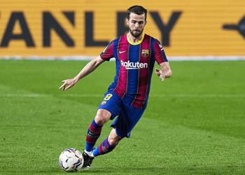 بعد ابتعاد يوفنتوس برشلونة يتلقى عرض ا جديد ا بشأن بيانيتش من الدوري الإيطالي